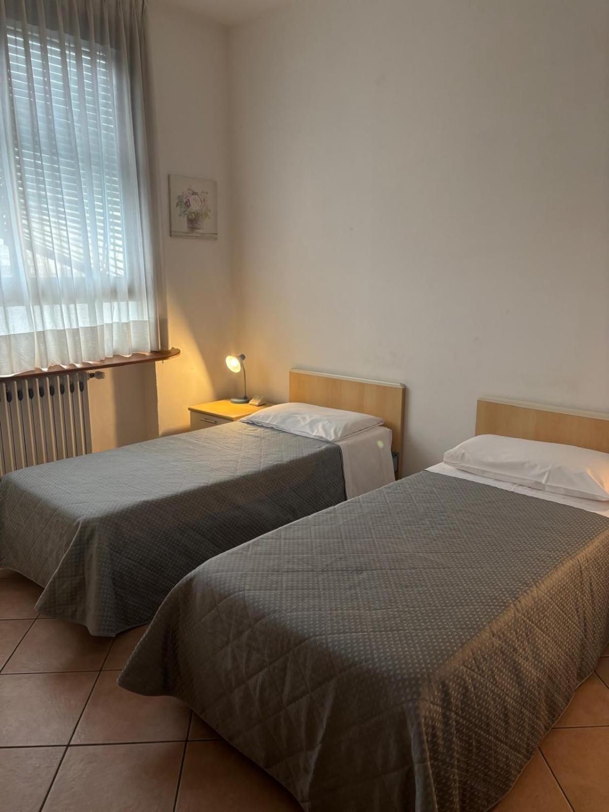 Girasole House Otel Floransa Oda fotoğraf