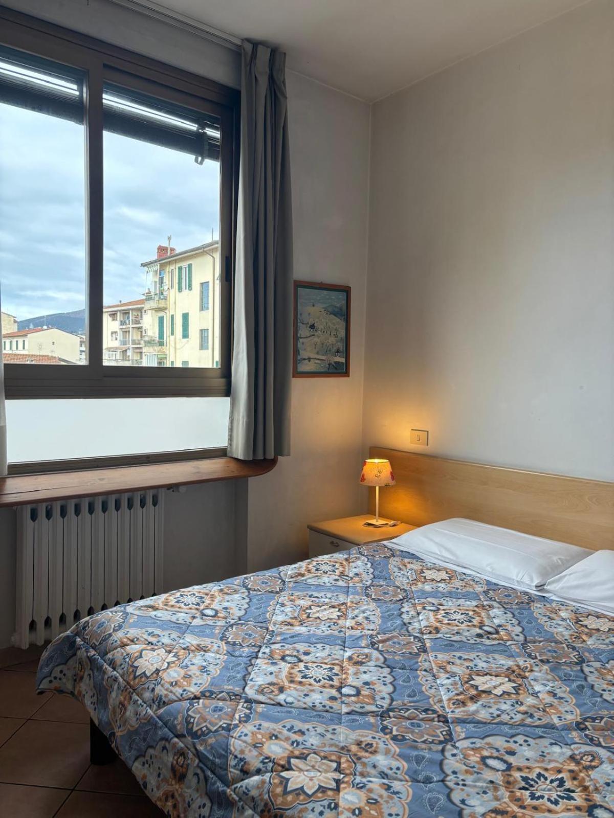 Girasole House Otel Floransa Oda fotoğraf